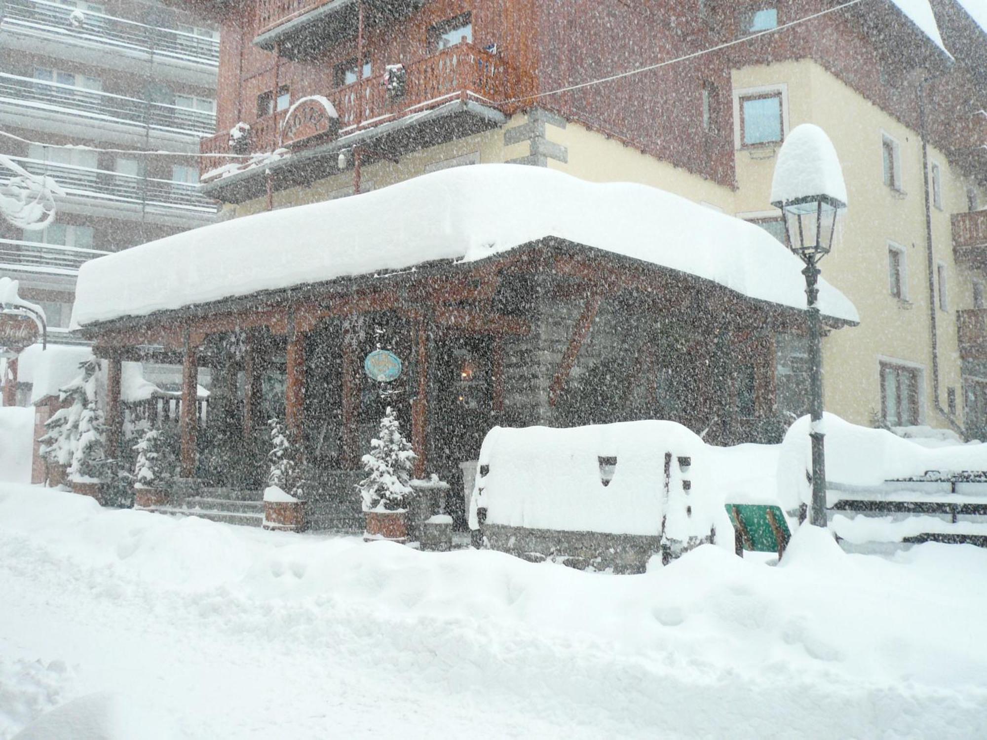 Hotel Mignon Breuil-Cervinia Eksteriør billede